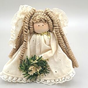 Angel with Long Curly Ringlets, Hangs or Sits